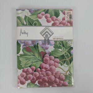 Vintage Audrey Purple Grape Vine Oblong Table Cloth 80x120